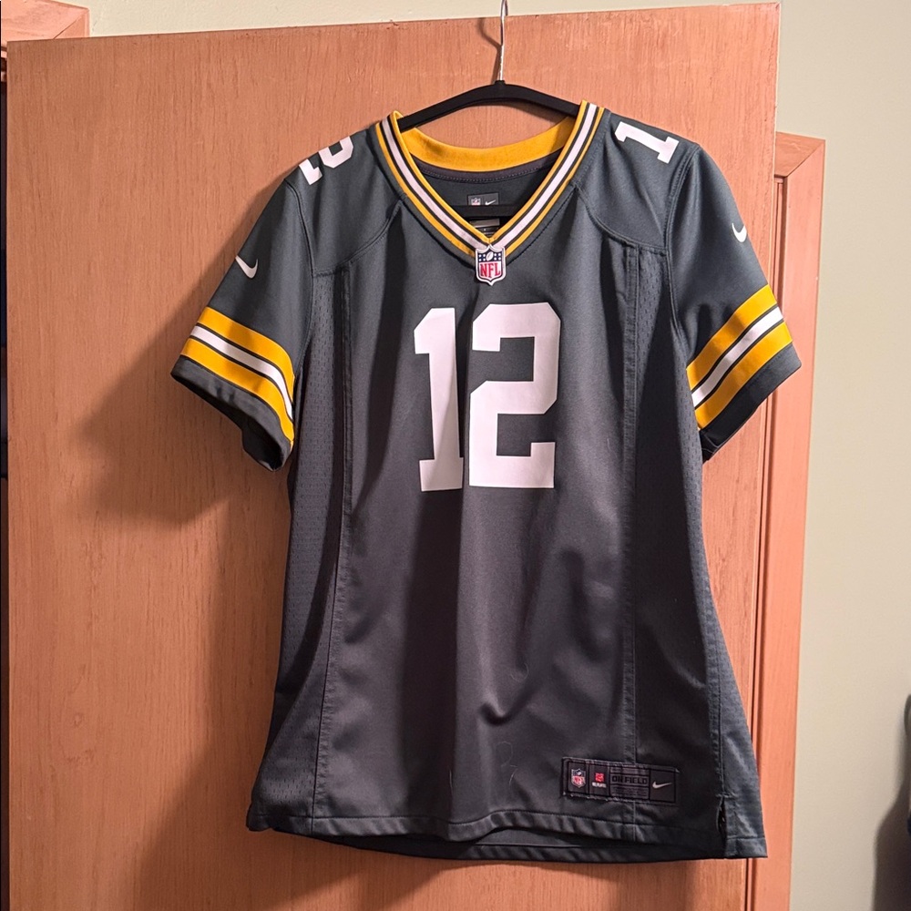 Nike Packers Women's #12 Rodger’s Football Jersey